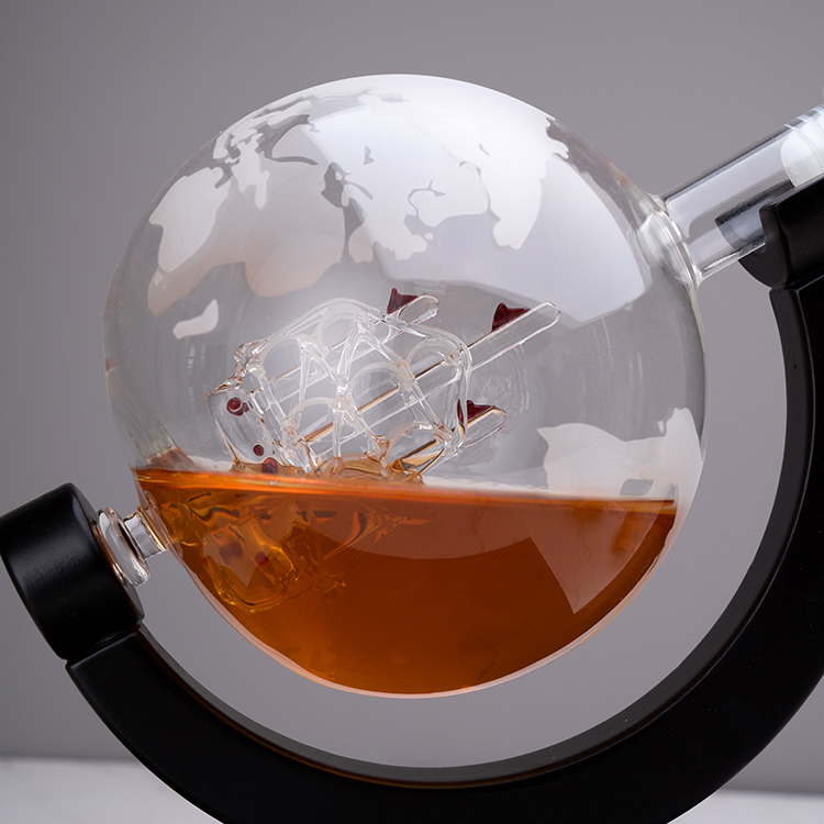 ขายโรงงานที่กําหนดเอง 850ML คุ - Decanter Globe Set บทวิจารณ์และราคา