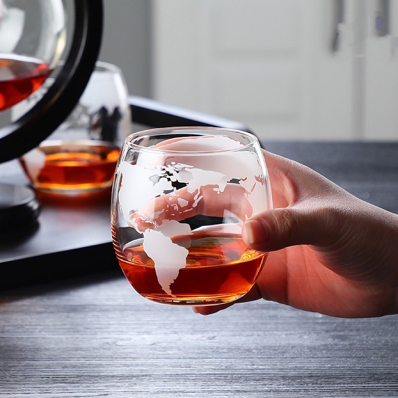 ชุดขวดเหล้ารูปโลกสุดสร้างสรรค์ - Decanter Globe Set บทวิจารณ์และราคา