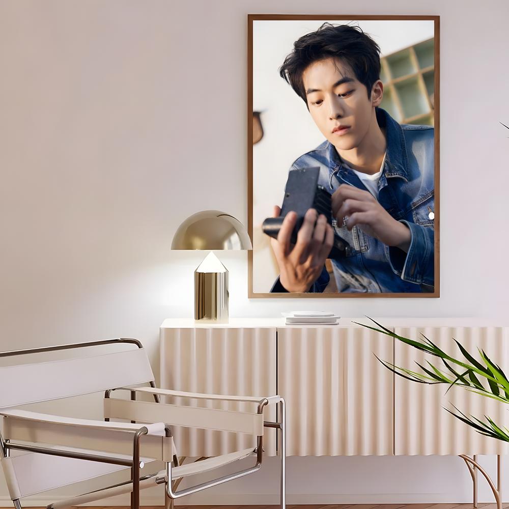 โปสเตอร์ชายหนุ่มสุดฮอต N_nam J - Home Bar And Theater บทวิจารณ์และราคา